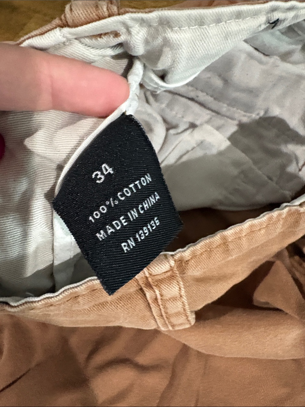 Men's Cargo Shorts in Faded Khaki - Picture 3 of 5